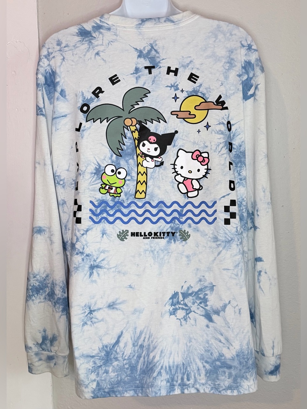 Hello Kitty and Friends Explore World white blue tie dye long sleeve t-shirt L